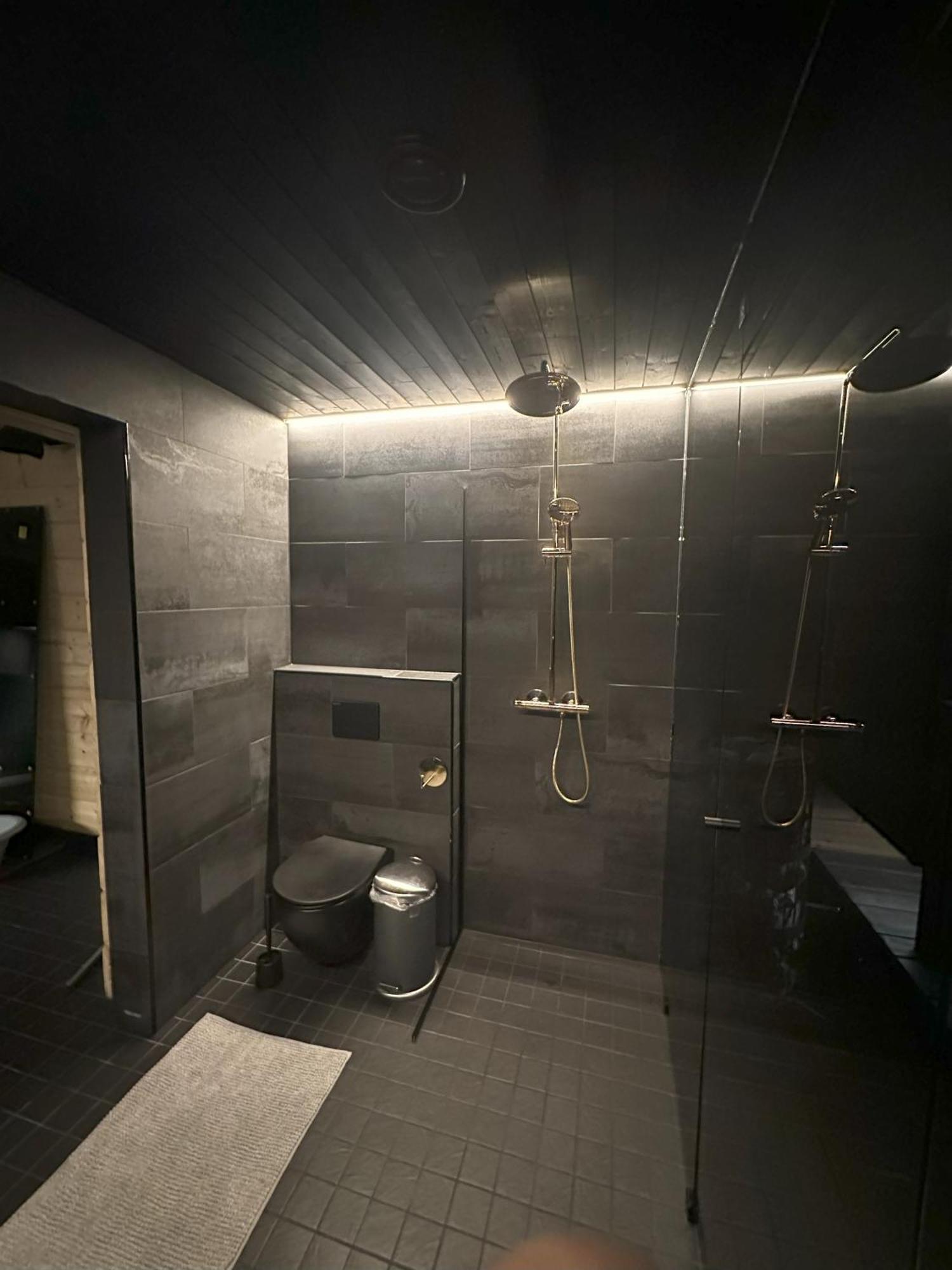 Lakeside Lodge Norvis โรวานิเอมิ ภายนอก รูปภาพ